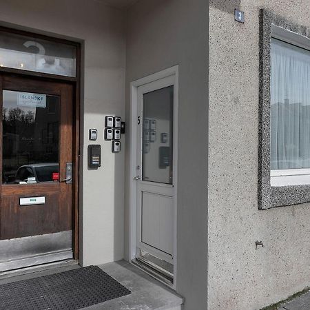 Nn Urban Guesthouse Рейкьявик Экстерьер фото