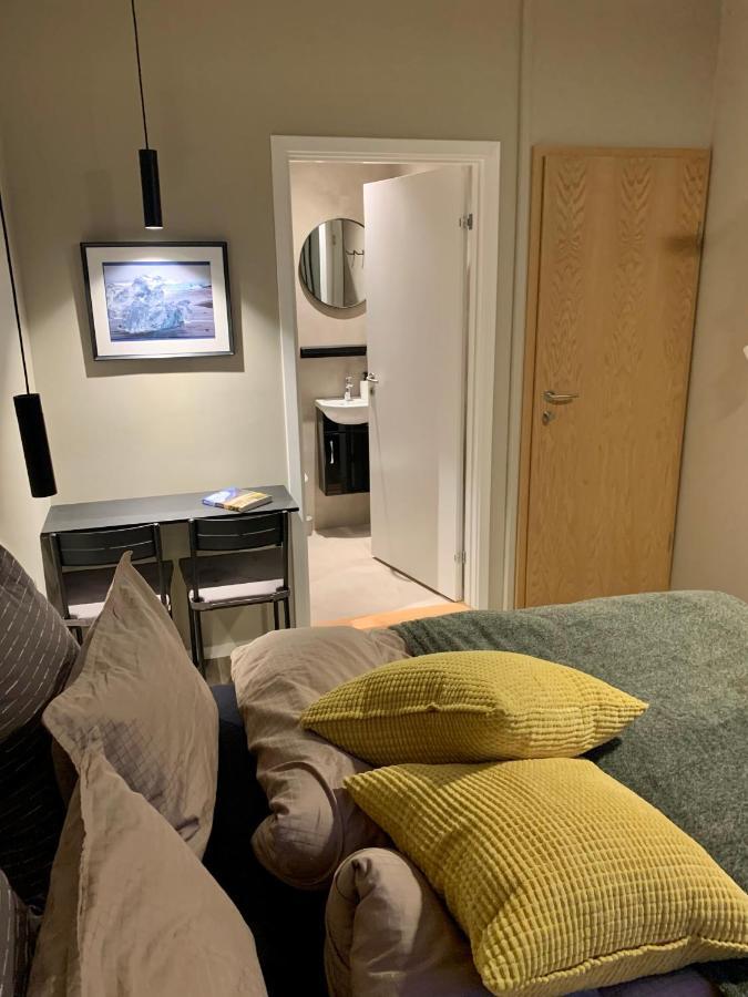 Nn Urban Guesthouse Рейкьявик Экстерьер фото