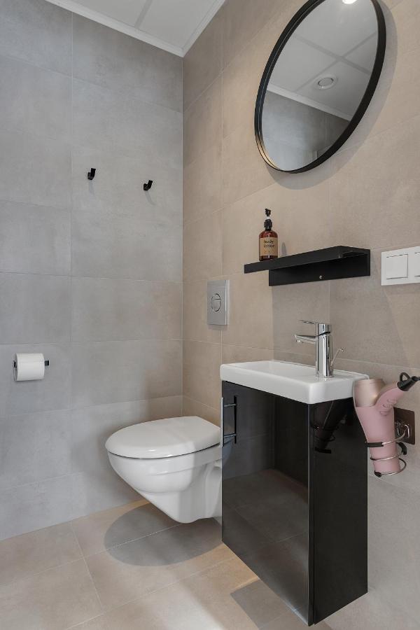 Nn Urban Guesthouse Рейкьявик Экстерьер фото